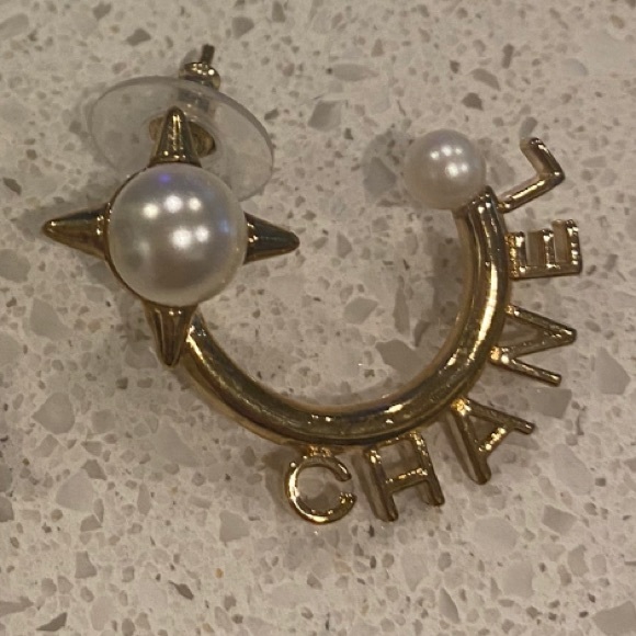 Gold Chanel Earrings Pearl Star with Hoop - Picture 2 of 3